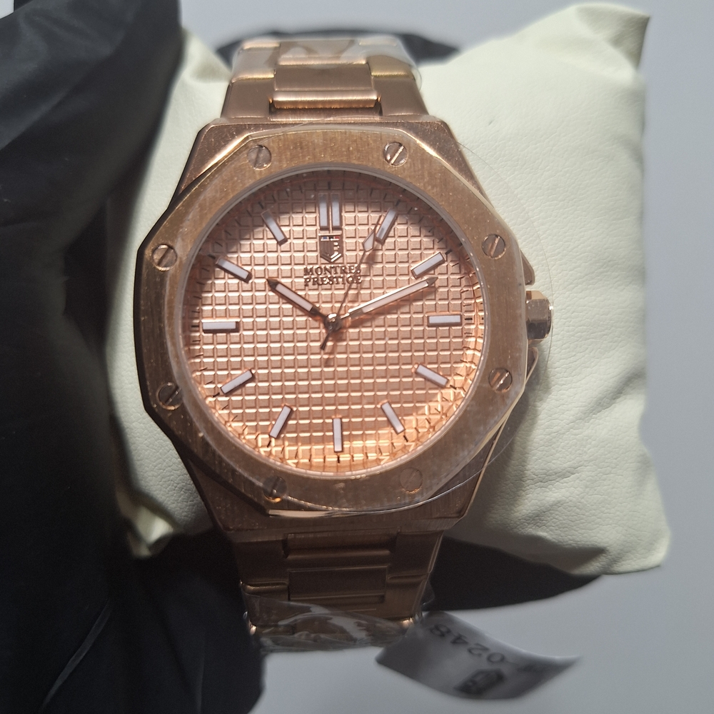 Rose Gold Invicta Montres 44mm Men's Watch